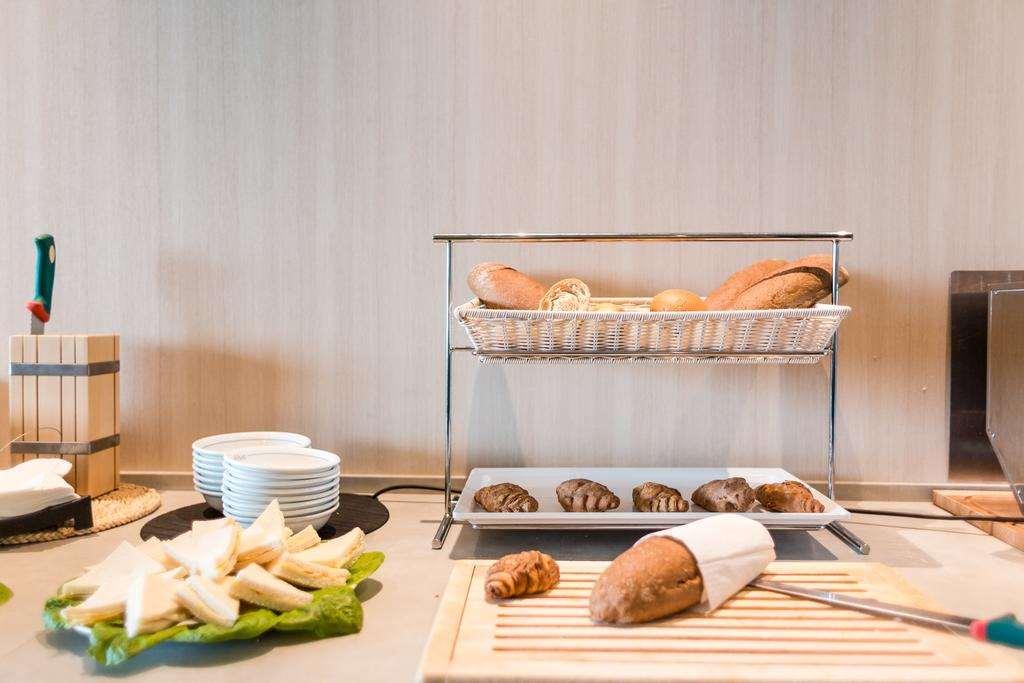 Waldorf Palace Hotel 4*